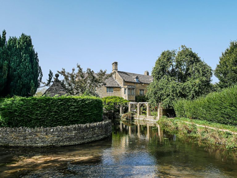 The canals and waterways of the Cotswolds