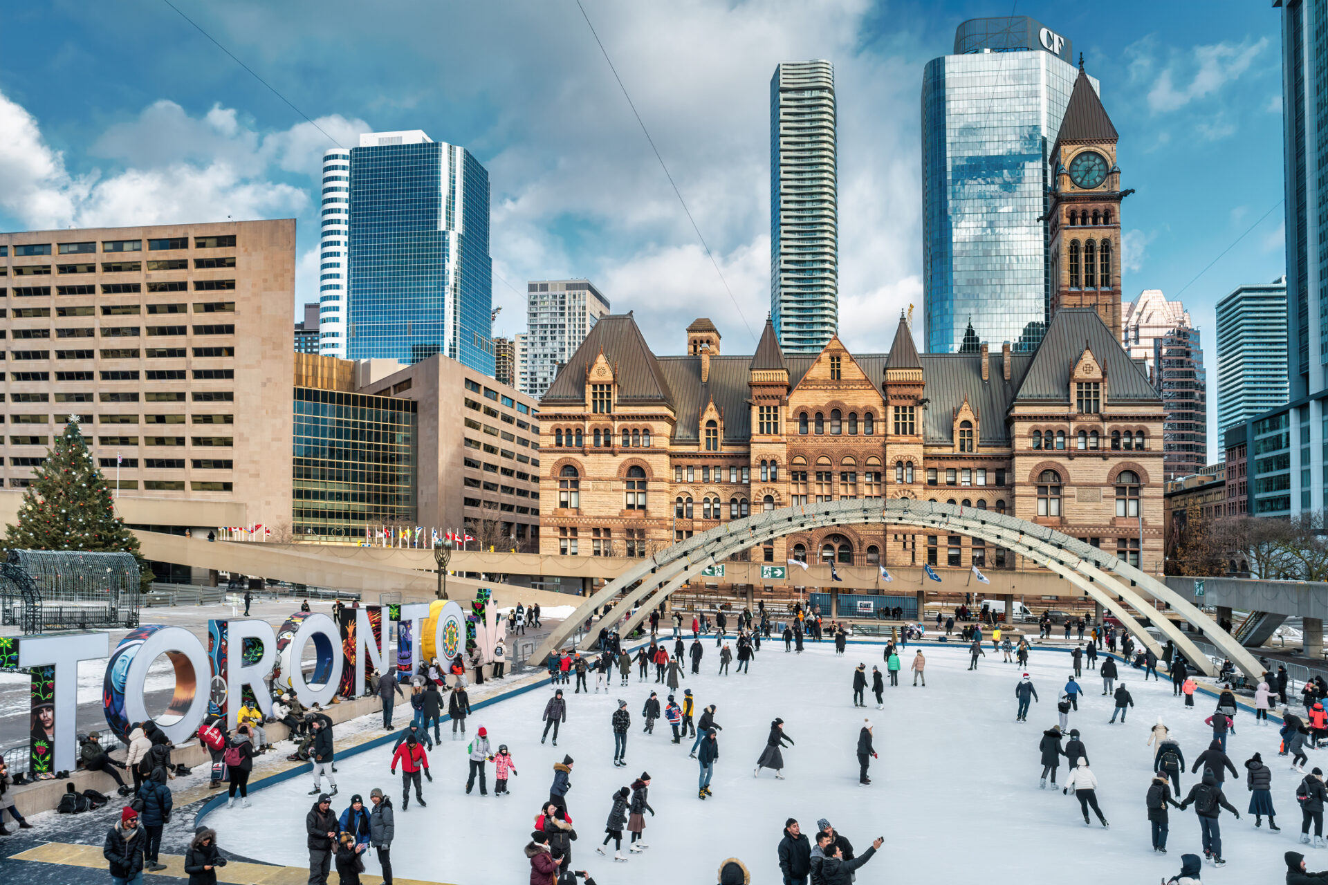 Here’s how to save on your trip to Toronto this winter