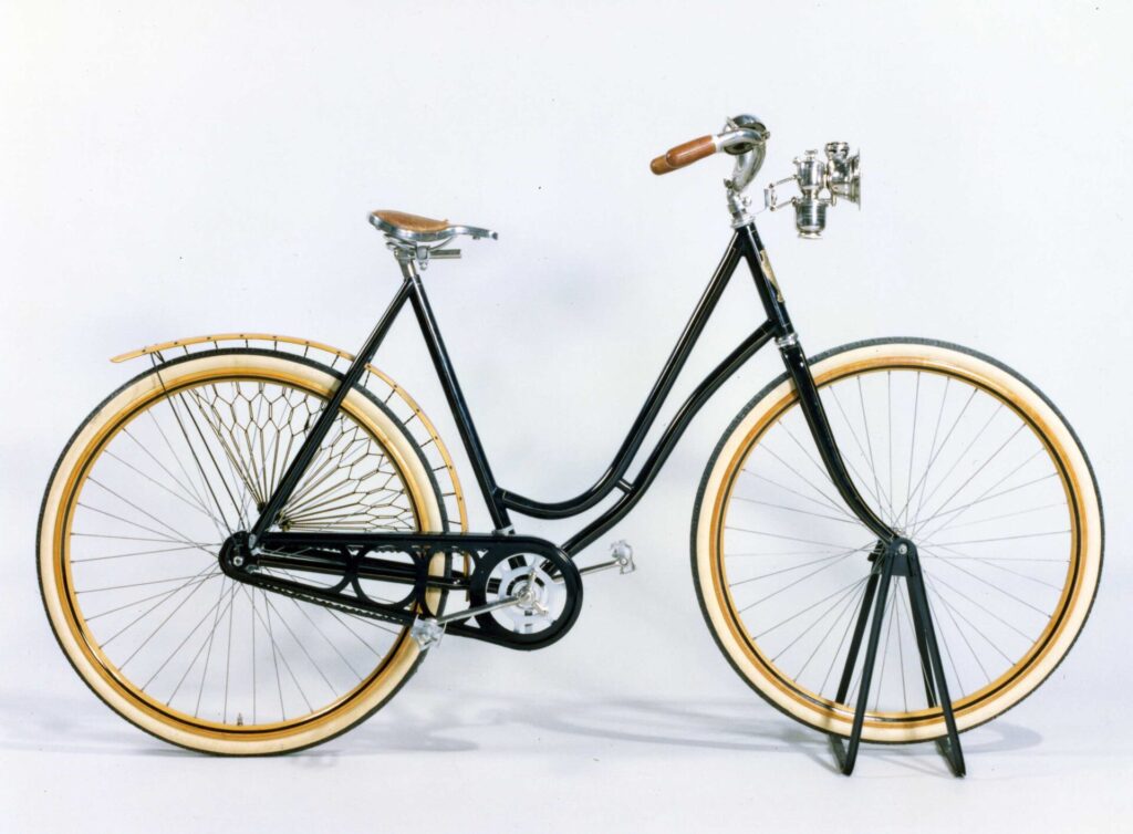 Drop frame bike from the late 1800's